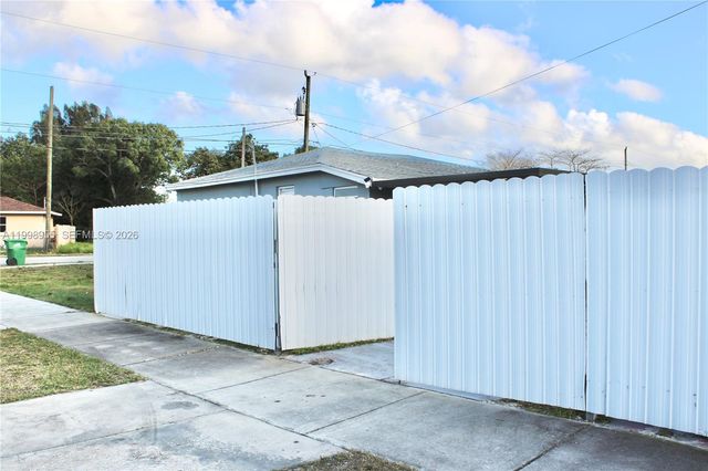 17710 SW 102nd Avenue, Miami, FL 33157