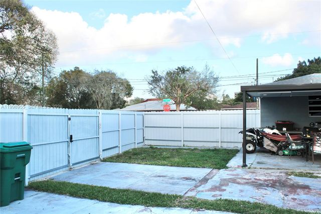 17710 SW 102nd Avenue, Miami, FL 33157