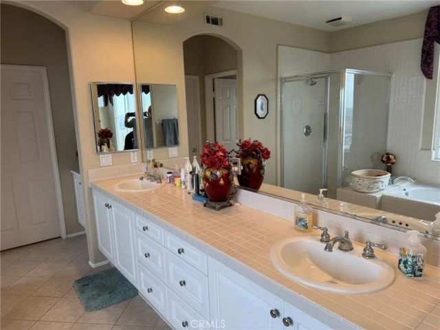 16253 Moon Bow Court, Riverside, CA 92503
