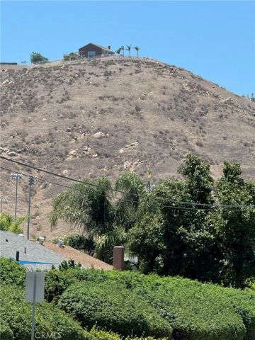 16253 Moon Bow Court, Riverside, CA 92503