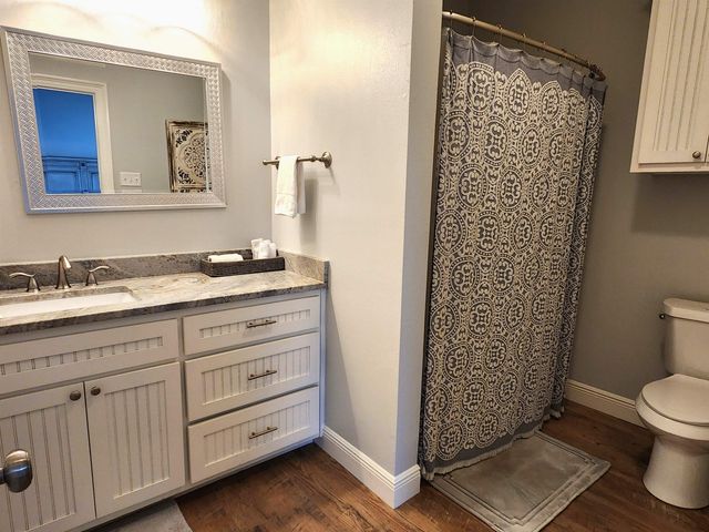 238 E Central, Grand Isle, LA 70358