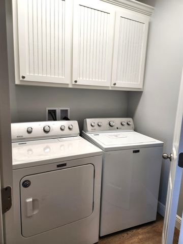 238 E Central, Grand Isle, LA 70358