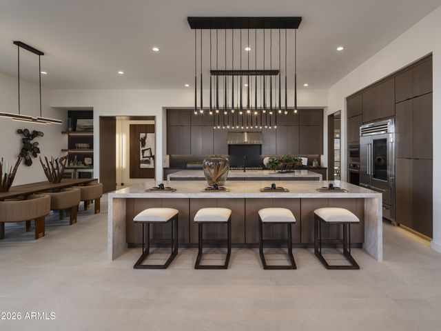 12760 E CHAMA Road 607, Scottsdale, AZ 85255