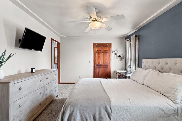 364 WOODEN SHOE CIRCLE, Kaukauna, WI 54130