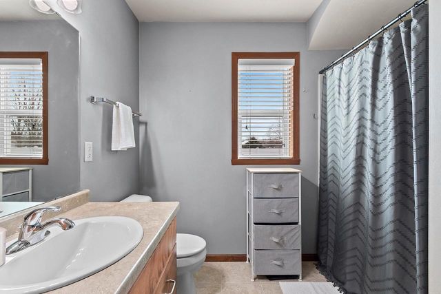 364 WOODEN SHOE CIRCLE, Kaukauna, WI 54130