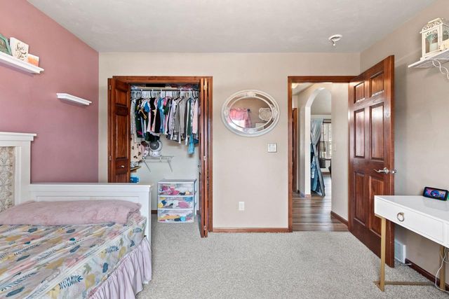 364 WOODEN SHOE CIRCLE, Kaukauna, WI 54130