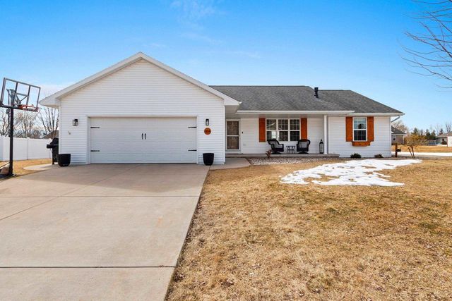 364 WOODEN SHOE CIRCLE, Kaukauna, WI 54130