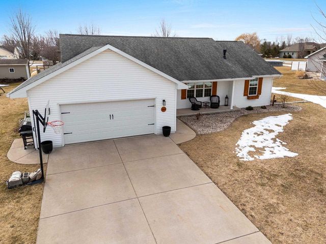 364 WOODEN SHOE CIRCLE, Kaukauna, WI 54130