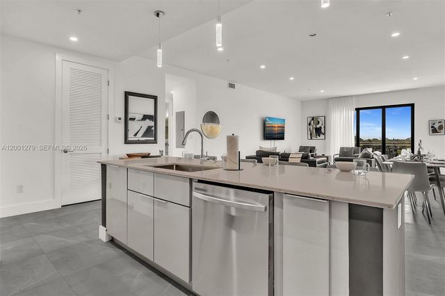 2100 Miami Rd 403, Fort Lauderdale, FL 33316