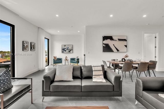 2100 Miami Rd 403, Fort Lauderdale, FL 33316