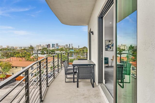 2100 Miami Rd 403, Fort Lauderdale, FL 33316