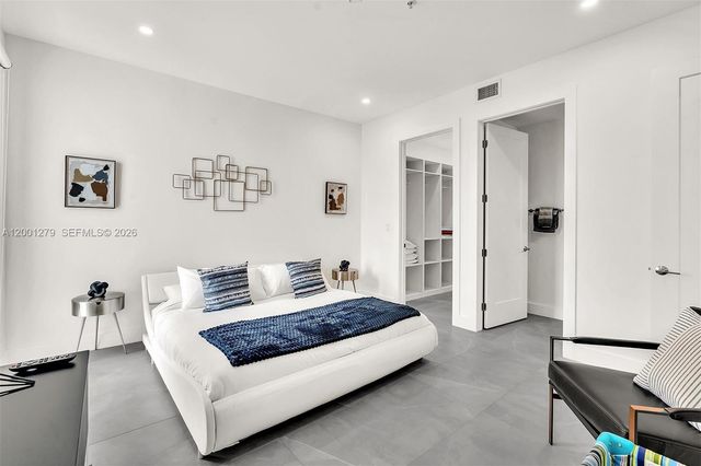 2100 Miami Rd 403, Fort Lauderdale, FL 33316