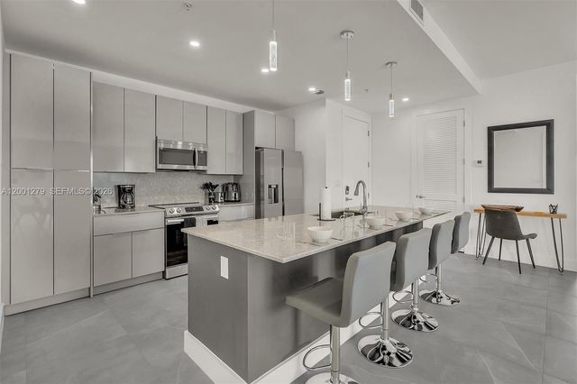 2100 Miami Rd 403, Fort Lauderdale, FL 33316