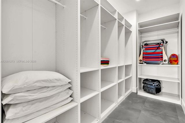 2100 Miami Rd 403, Fort Lauderdale, FL 33316