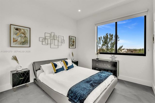 2100 Miami Rd 403, Fort Lauderdale, FL 33316