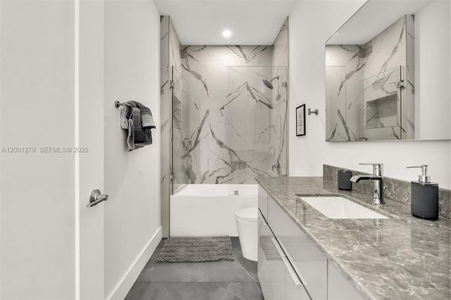 2100 Miami Rd 403, Fort Lauderdale, FL 33316