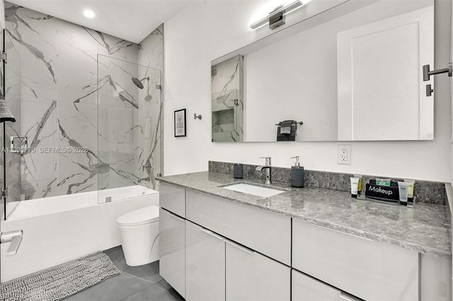 2100 Miami Rd 403, Fort Lauderdale, FL 33316