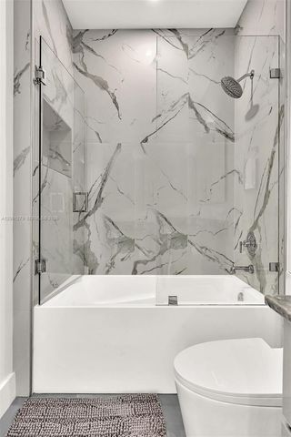 2100 Miami Rd 403, Fort Lauderdale, FL 33316