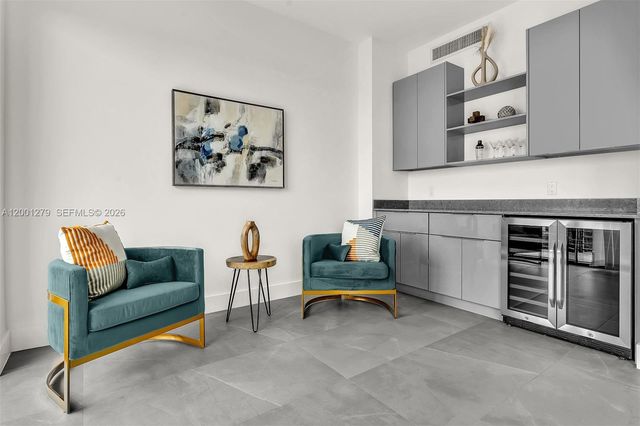 2100 Miami Rd 403, Fort Lauderdale, FL 33316