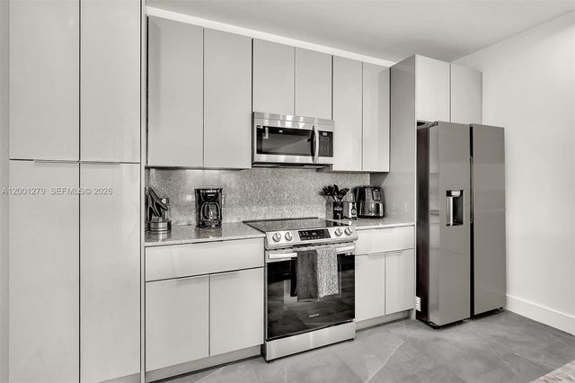 2100 Miami Rd 403, Fort Lauderdale, FL 33316