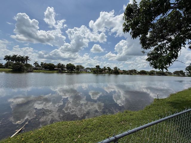 264 Las Palmas Street, Royal Palm Beach, FL 33411