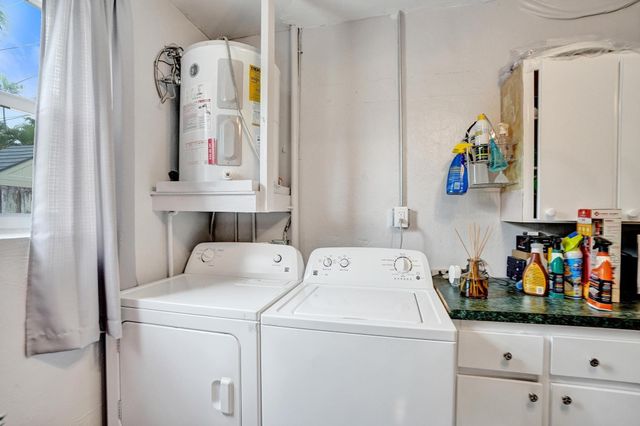 2616 NE 9th Terrace, Wilton Manors, FL 33334