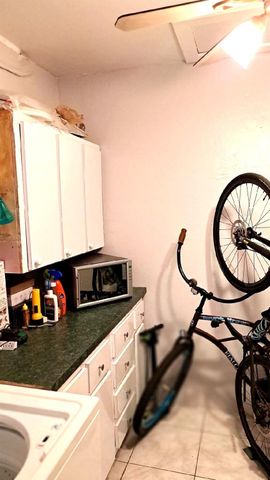 2616 NE 9th Terrace, Wilton Manors, FL 33334