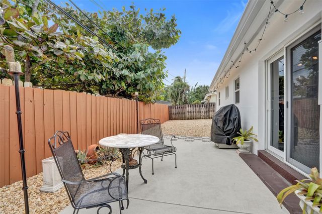 2616 NE 9th Terrace, Wilton Manors, FL 33334