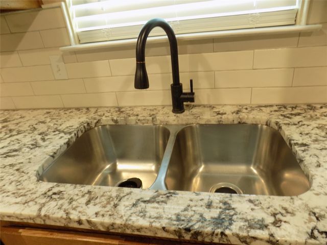 2007 Brown Loop, Poolville, TX 76487