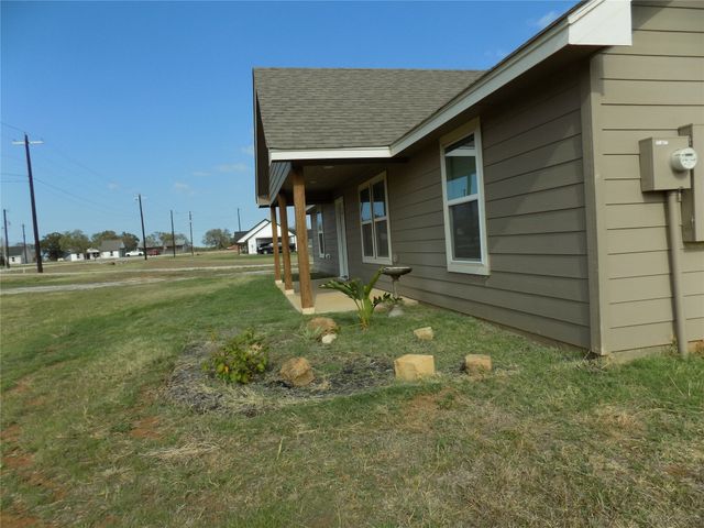 2007 Brown Loop, Poolville, TX 76487