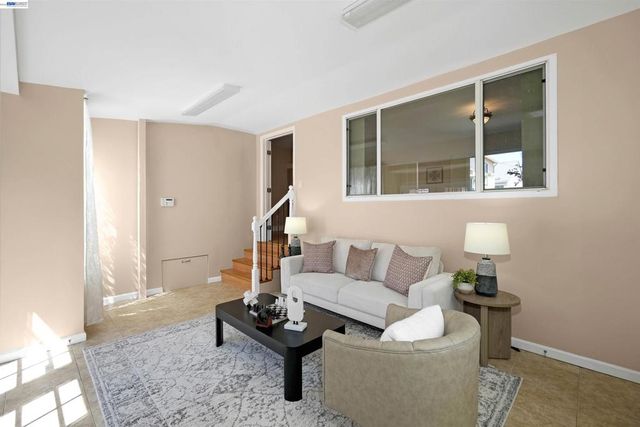 2016 Bancroft Ave, San Leandro, CA 94577