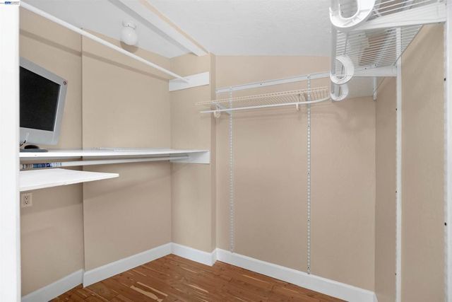 2016 Bancroft Ave, San Leandro, CA 94577