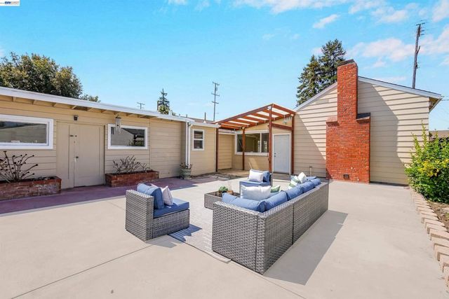 2016 Bancroft Ave, San Leandro, CA 94577