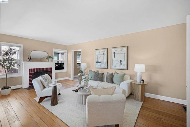 2016 Bancroft Ave, San Leandro, CA 94577