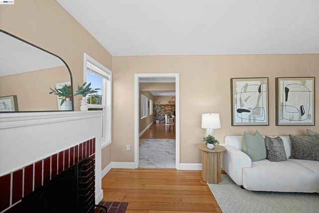 2016 Bancroft Ave, San Leandro, CA 94577
