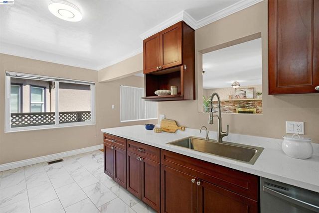 2016 Bancroft Ave, San Leandro, CA 94577