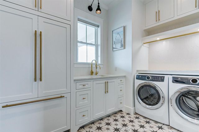 26119 Flamingo Drive, Galveston, TX 77554