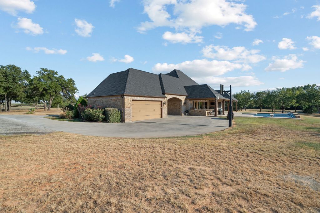 830 County Road 4797, Springtown, TX 76082 — photo 5