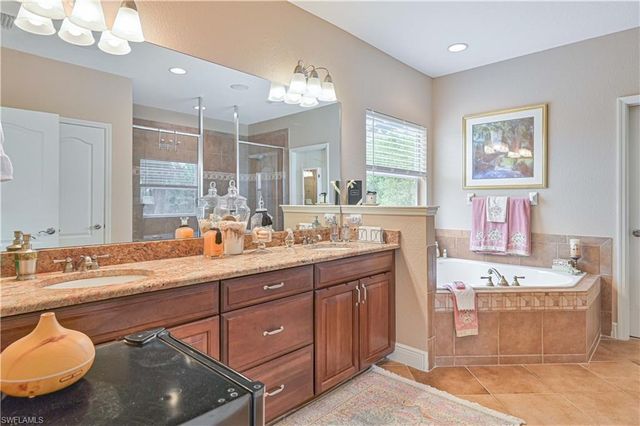 13900 Binghampton DR, Fort Myers, FL 33905