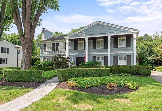 3390 Burning Bush Road, Bloomfield Hills, MI 48301
