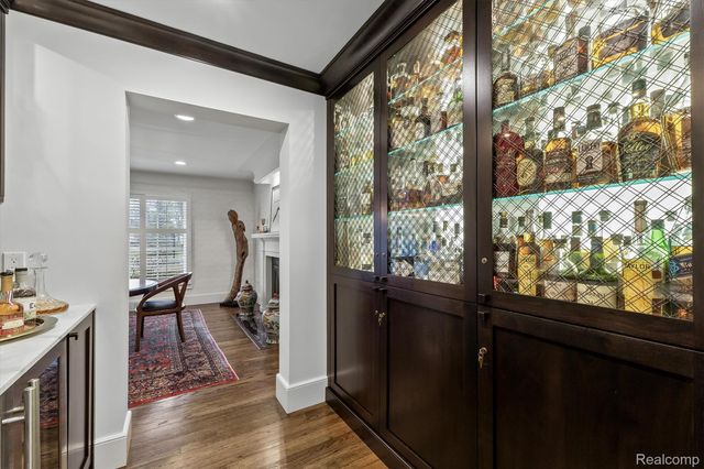 3390 Burning Bush Road, Bloomfield Hills, MI 48301
