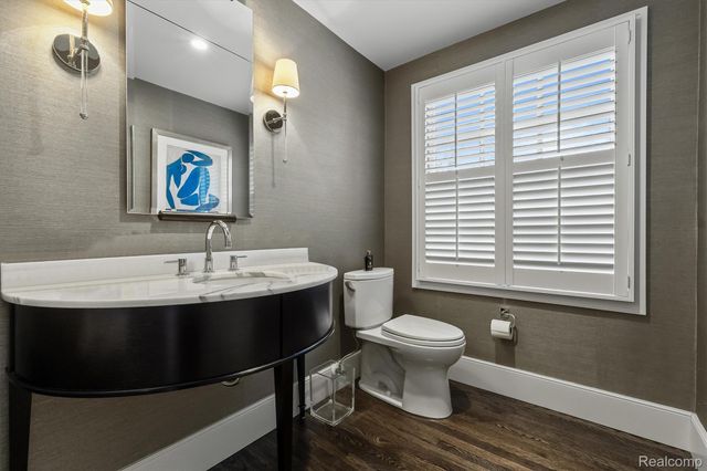 3390 Burning Bush Road, Bloomfield Hills, MI 48301