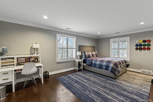 3390 Burning Bush Road, Bloomfield Hills, MI 48301