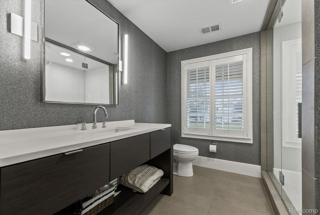 3390 Burning Bush Road, Bloomfield Hills, MI 48301