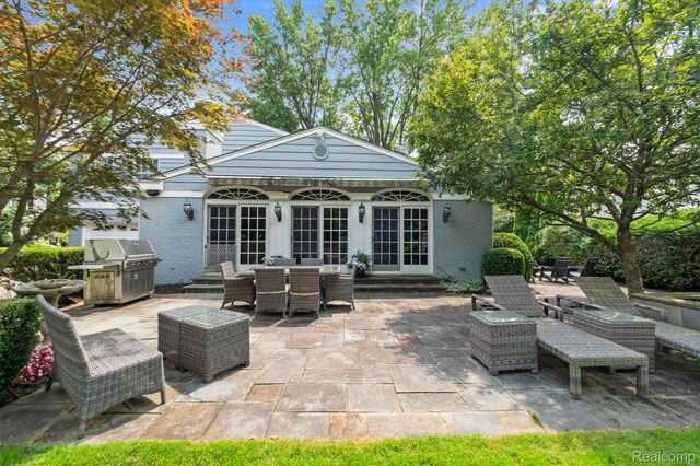 3390 Burning Bush Road, Bloomfield Hills, MI 48301