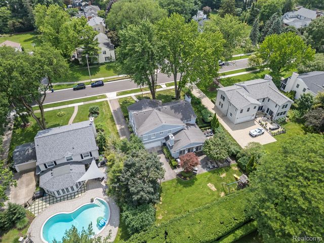 3390 Burning Bush Road, Bloomfield Hills, MI 48301