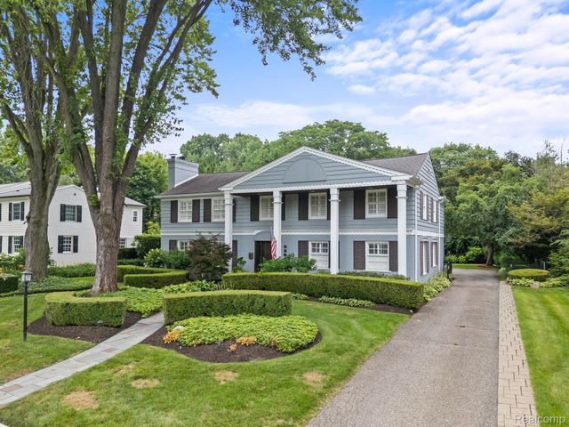 3390 Burning Bush Road, Bloomfield Hills, MI 48301