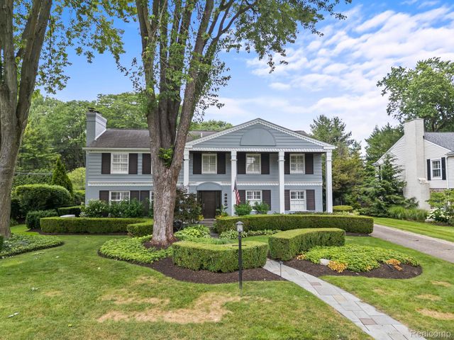 3390 Burning Bush Road, Bloomfield Hills, MI 48301