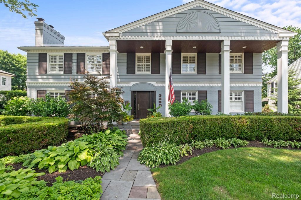 3390 Burning Bush Road, Bloomfield Hills, MI 48301