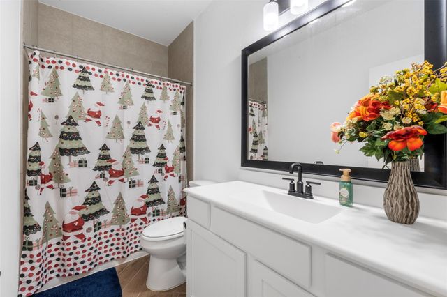 11918 Autumn Leaf Drive, Mont Belvieu, TX 77535